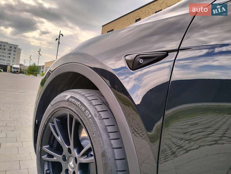 Позашляховик / Кросовер Tesla Model Y 2022 в Хмельницькому фото 13 Позашляховик / Кросовер Tesla Model Y 2022 в Хмельницькому