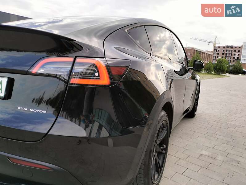Позашляховик / Кросовер Tesla Model Y 2022 в Хмельницькому фото 17 Позашляховик / Кросовер Tesla Model Y 2022 в Хмельницькому