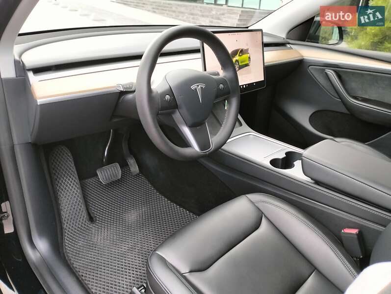 Позашляховик / Кросовер Tesla Model Y 2022 в Хмельницькому фото 24 Позашляховик / Кросовер Tesla Model Y 2022 в Хмельницькому