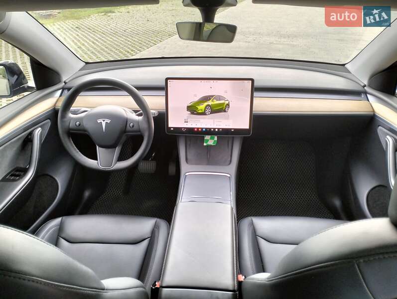 Позашляховик / Кросовер Tesla Model Y 2022 в Хмельницькому фото 2 Позашляховик / Кросовер Tesla Model Y 2022 в Хмельницькому