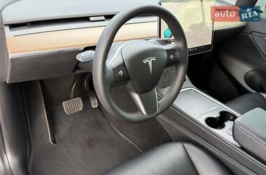 Позашляховик / Кросовер Tesla Model Y 2021 в 