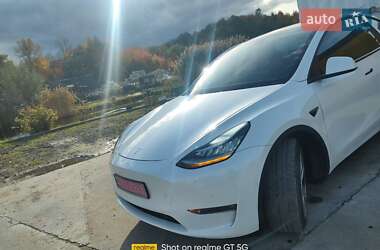Позашляховик / Кросовер Tesla Model Y 2021 в  фото 2 Позашляховик / Кросовер Tesla Model Y 2021 в