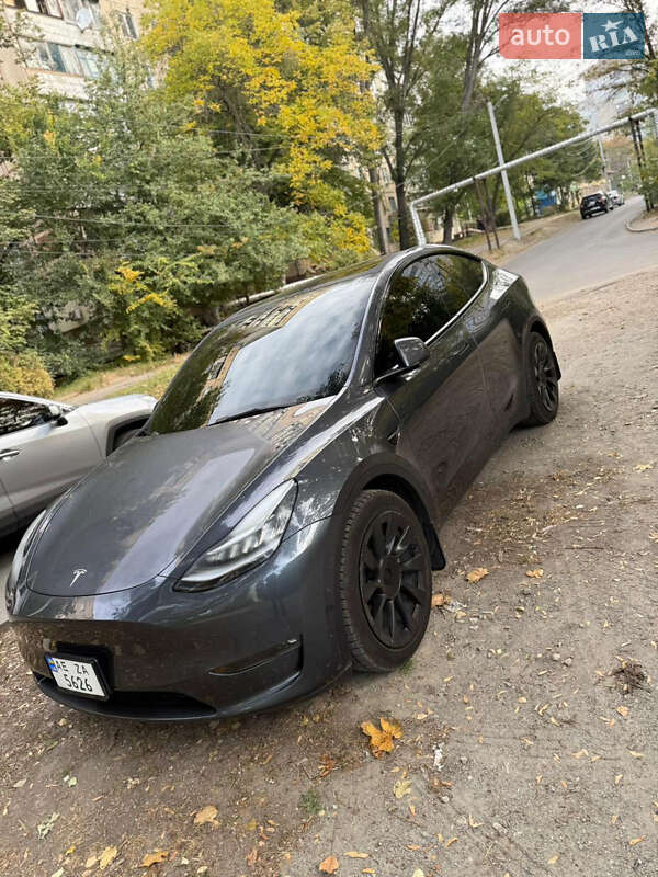 Позашляховик / Кросовер Tesla Model Y 2022 в 