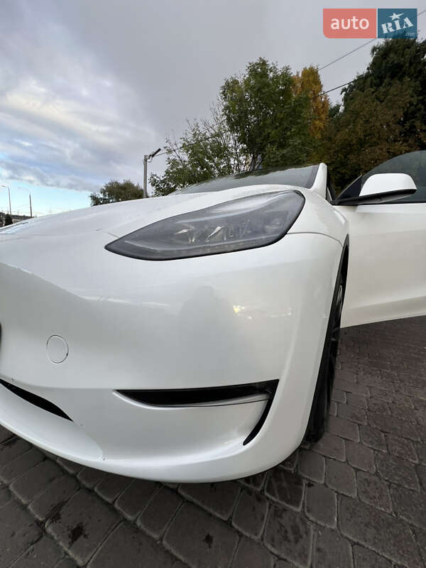Позашляховик / Кросовер Tesla Model Y 2023 в Львові