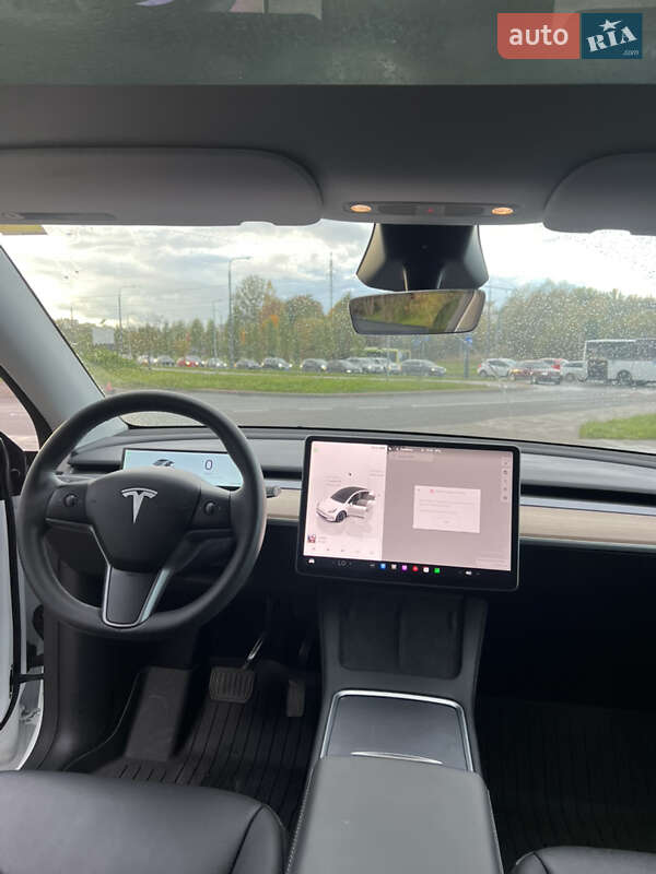 Позашляховик / Кросовер Tesla Model Y 2023 в Львові
