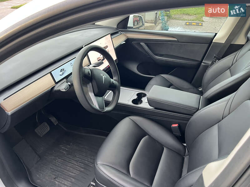 Позашляховик / Кросовер Tesla Model Y 2023 в Львові