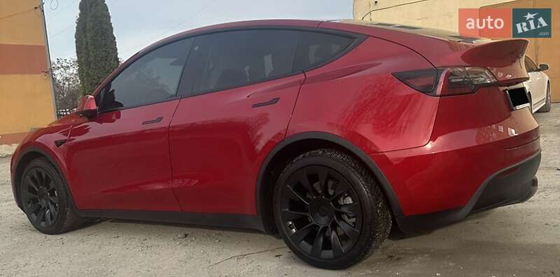 Внедорожник / Кроссовер Tesla Model Y 2021 в Киеве