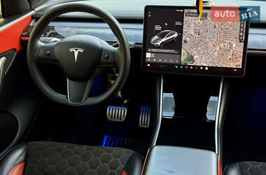 Внедорожник / Кроссовер Tesla Model Y 2020 в 