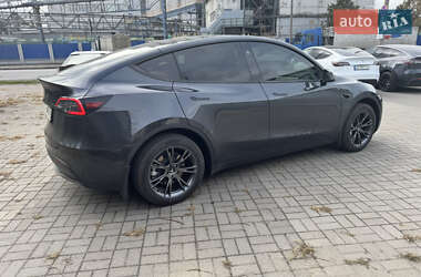 Внедорожник / Кроссовер Tesla Model Y 2024 в 