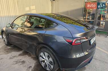 Внедорожник / Кроссовер Tesla Model Y 2024 в 