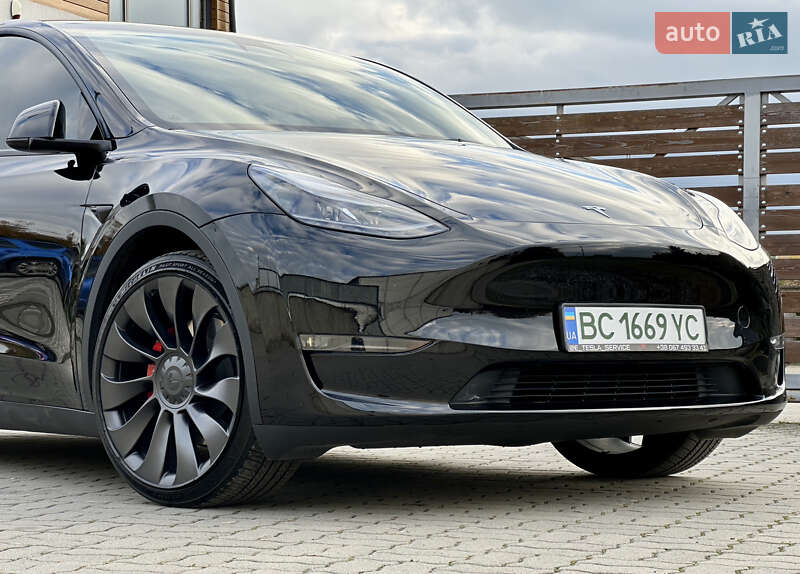 Внедорожник / Кроссовер Tesla Model Y 2023 в Стрые