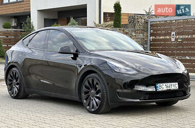 Позашляховик / Кросовер Tesla Model Y 2023 в 