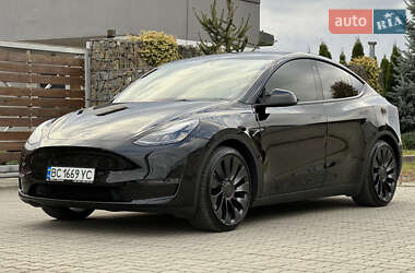 Позашляховик / Кросовер Tesla Model Y 2023 в 