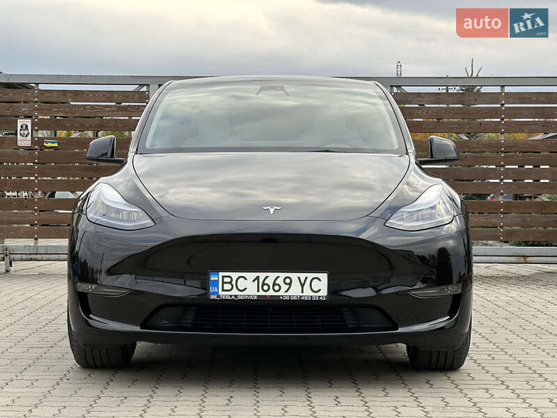 Внедорожник / Кроссовер Tesla Model Y 2023 в Стрые