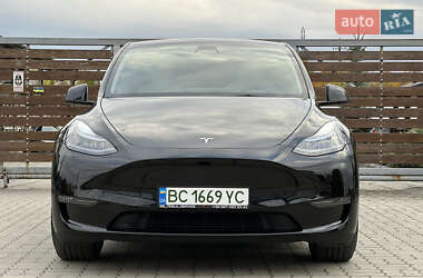 Позашляховик / Кросовер Tesla Model Y 2023 в 