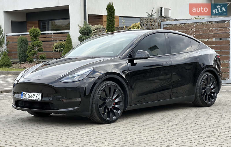 Внедорожник / Кроссовер Tesla Model Y 2023 в Стрые
