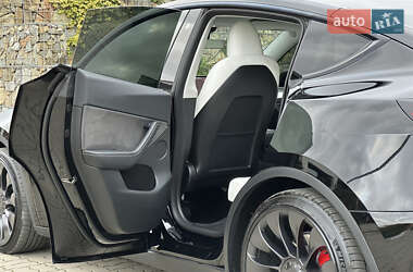 Позашляховик / Кросовер Tesla Model Y 2023 в 