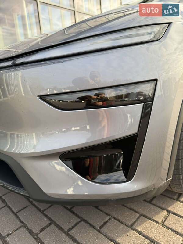 Внедорожник / Кроссовер Tesla Model Y 2025 в Ровно фото 11 Внедорожник / Кроссовер Tesla Model Y 2025 в Ровно