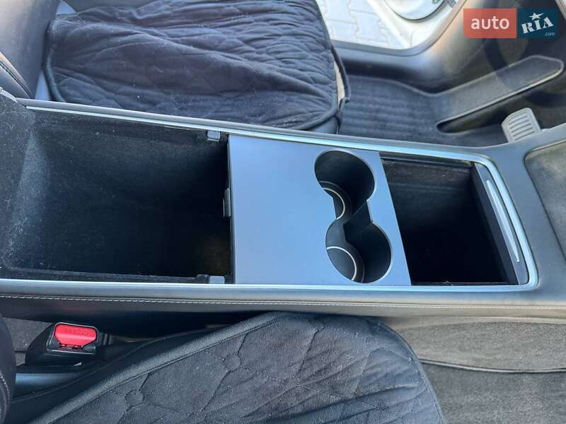 Внедорожник / Кроссовер Tesla Model Y 2022 в Львове фото 60 Внедорожник / Кроссовер Tesla Model Y 2022 в Львове