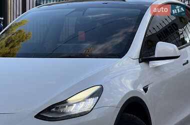 Внедорожник / Кроссовер Tesla Model Y 2021 в 