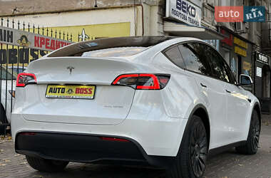 Внедорожник / Кроссовер Tesla Model Y 2021 в 