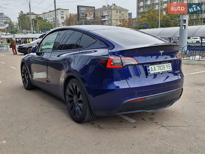 Позашляховик / Кросовер Tesla Model Y 2022 в Києві