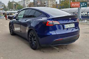 Позашляховик / Кросовер Tesla Model Y 2022 в 