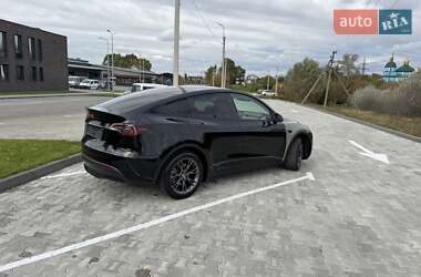 Позашляховик / Кросовер Tesla Model Y 2024 в  фото 53 Позашляховик / Кросовер Tesla Model Y 2024 в