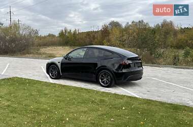 Позашляховик / Кросовер Tesla Model Y 2024 в  фото 37 Позашляховик / Кросовер Tesla Model Y 2024 в