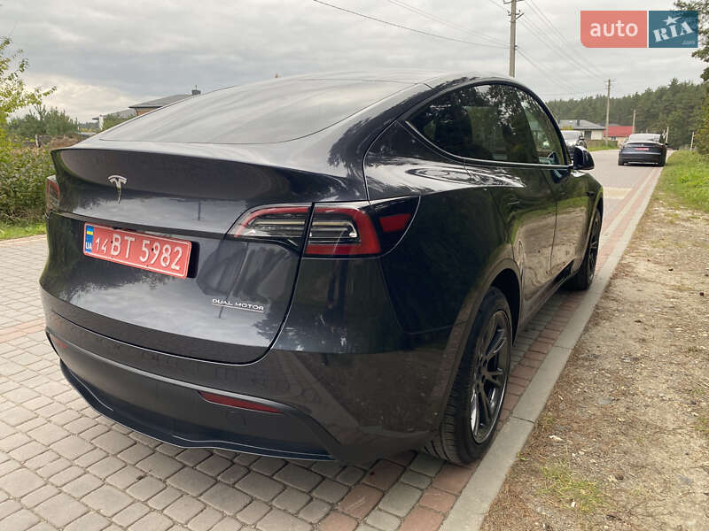 Позашляховик / Кросовер Tesla Model Y 2024 в Львові