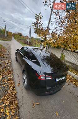 Внедорожник / Кроссовер Tesla Model Y 2022 в Киеве