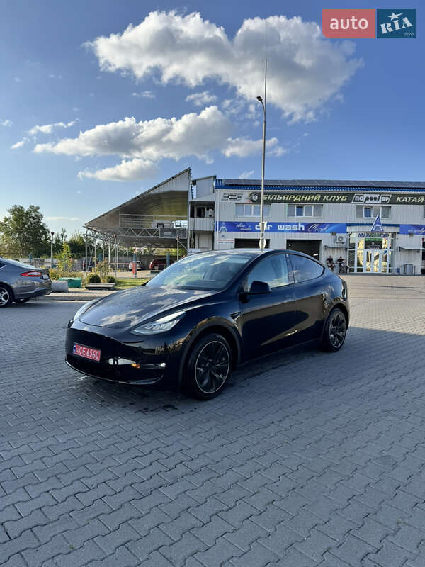 Позашляховик / Кросовер Tesla Model Y 2023 в Хмельницькому