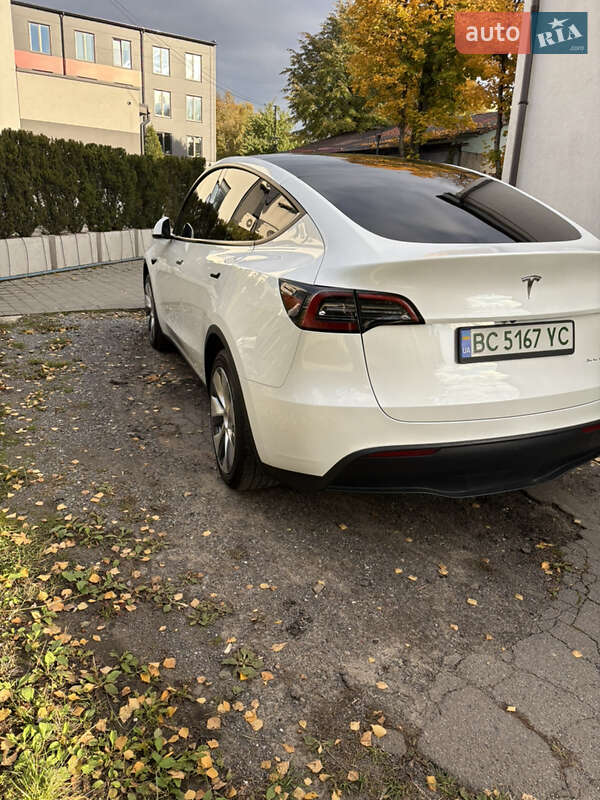Позашляховик / Кросовер Tesla Model Y 2023 в Львові
