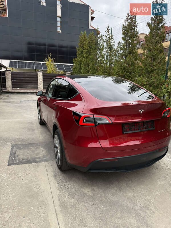 Внедорожник / Кроссовер Tesla Model Y 2024 в Львове