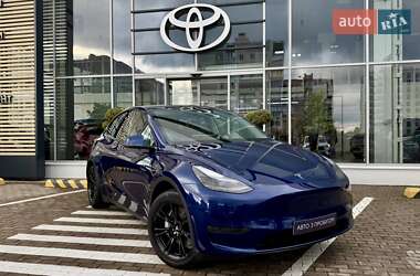 Внедорожник / Кроссовер Tesla Model Y 2024 в 