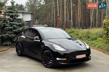 Внедорожник / Кроссовер Tesla Model Y 2023 в 