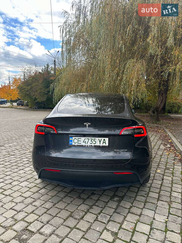 Позашляховик / Кросовер Tesla Model Y 2024 в Чернівцях фото 3 Позашляховик / Кросовер Tesla Model Y 2024 в Чернівцях