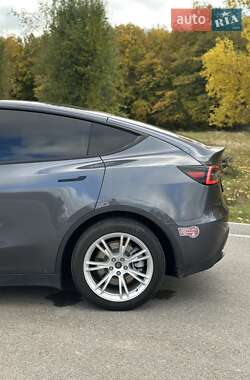 Внедорожник / Кроссовер Tesla Model Y 2023 в 