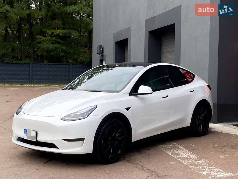 Позашляховик / Кросовер Tesla Model Y 2021 в Києві
