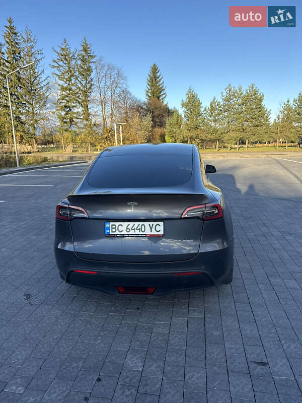 Позашляховик / Кросовер Tesla Model Y 2022 в Львові