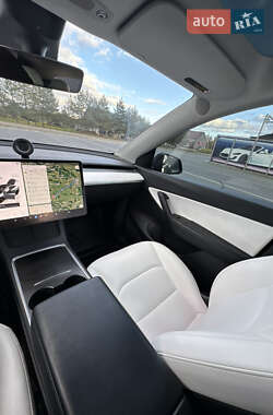 Внедорожник / Кроссовер Tesla Model Y 2022 в 