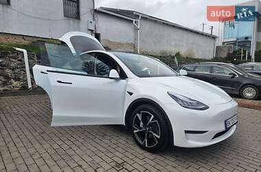 Внедорожник / Кроссовер Tesla Model Y 2021 в 