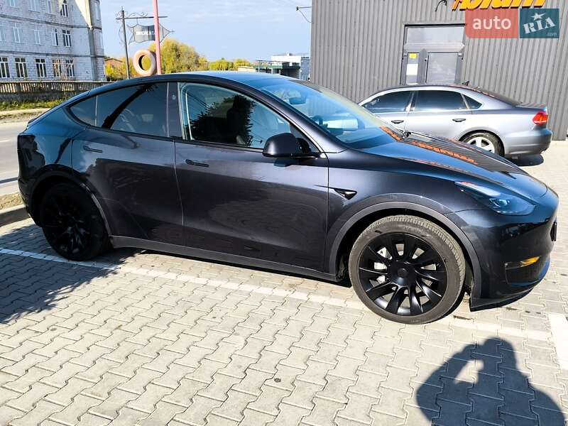 Позашляховик / Кросовер Tesla Model Y 2024 в Вінниці фото 8 Позашляховик / Кросовер Tesla Model Y 2024 в Вінниці