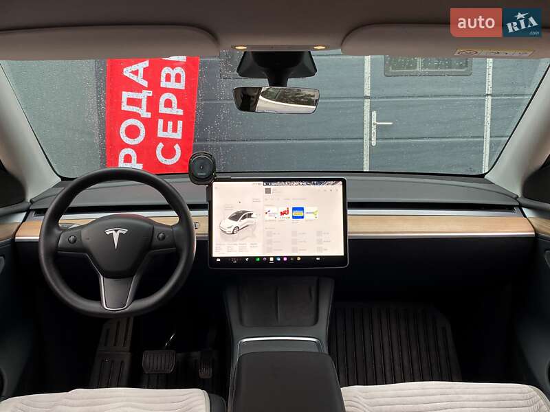 Позашляховик / Кросовер Tesla Model Y 2022 в Києві фото 17 Позашляховик / Кросовер Tesla Model Y 2022 в Києві