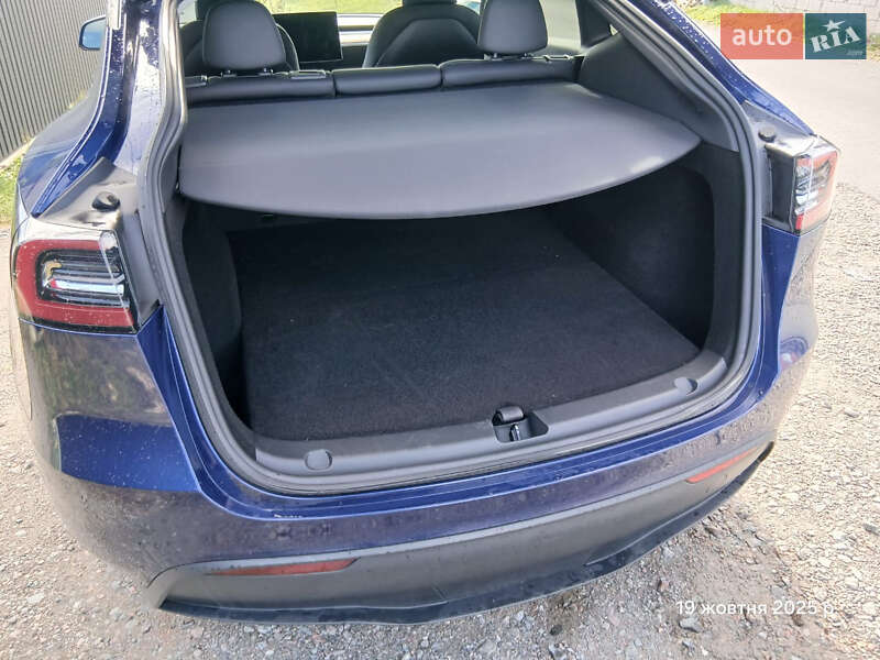 Позашляховик / Кросовер Tesla Model Y 2023 в Буську