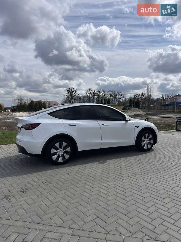 Внедорожник / Кроссовер Tesla Model Y 2022 в Сокале фото 4 Внедорожник / Кроссовер Tesla Model Y 2022 в Сокале
