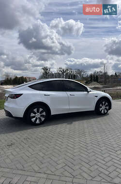 Позашляховик / Кросовер Tesla Model Y 2022 в 