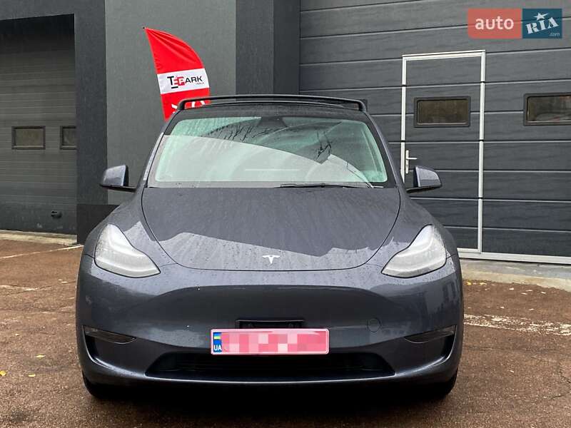 Позашляховик / Кросовер Tesla Model Y 2022 в Києві