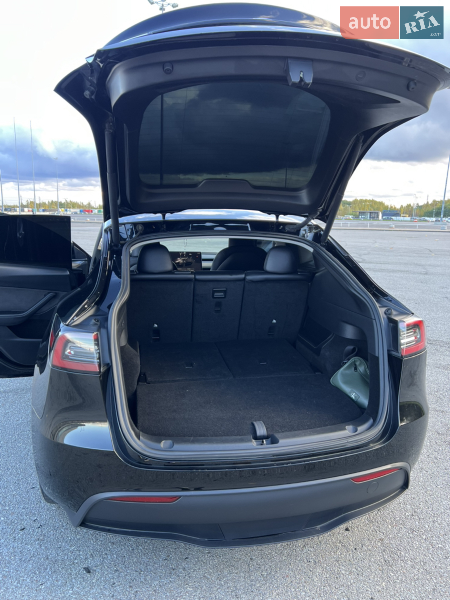 2023 Tesla Model Y - мініатюра 30