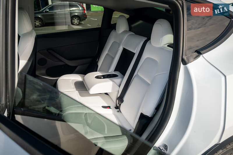 Внедорожник / Кроссовер Tesla Model Y 2022 в Киеве фото 14 Внедорожник / Кроссовер Tesla Model Y 2022 в Киеве